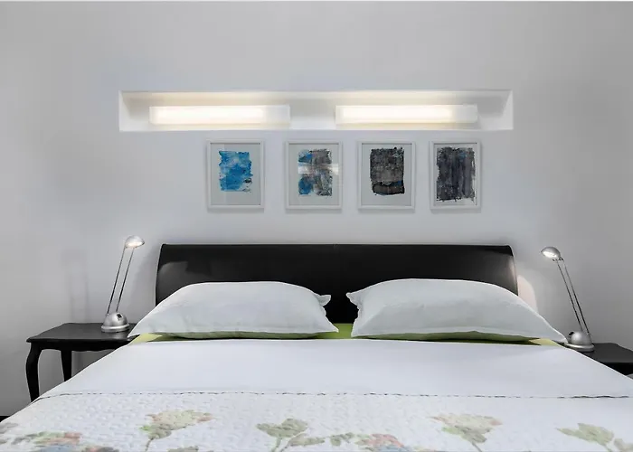 2bdr App, Pet Welcome, 999 Rabac